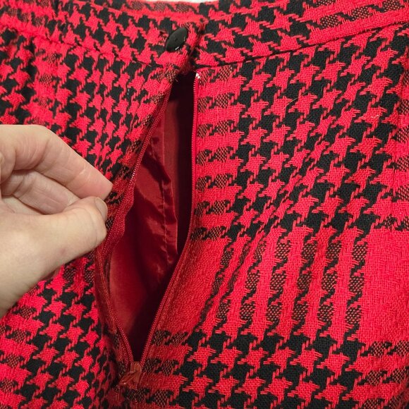 Vintage Red & Black Plaid Wool Blend Maxi Skirt Fringe Hem Preppy Librarian Offi - Picture 7 of 10